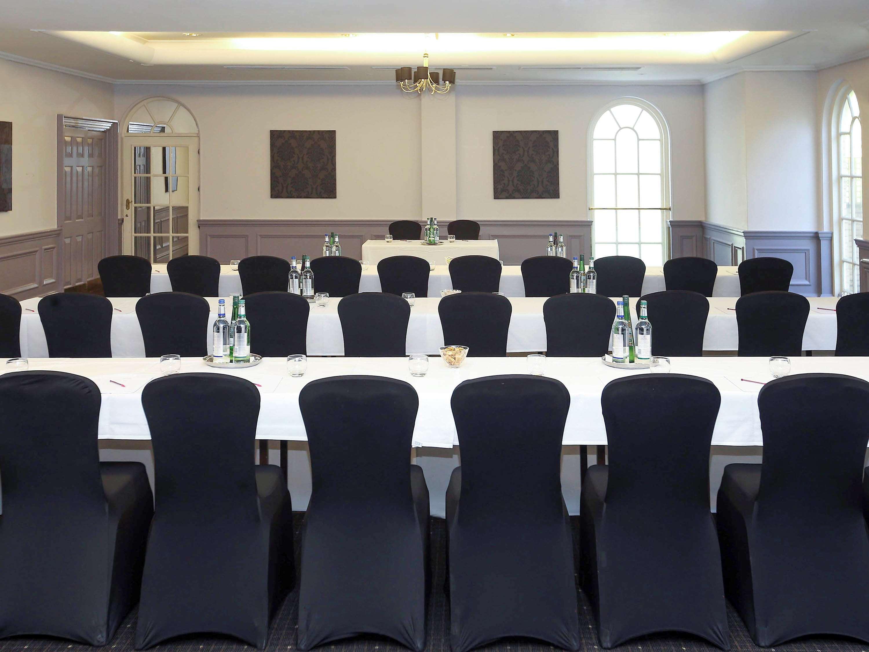 Mercure Southgate Hotel