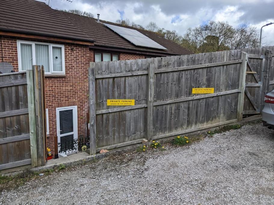 Comfortable 2 Bedroom House In Historic Apartment *