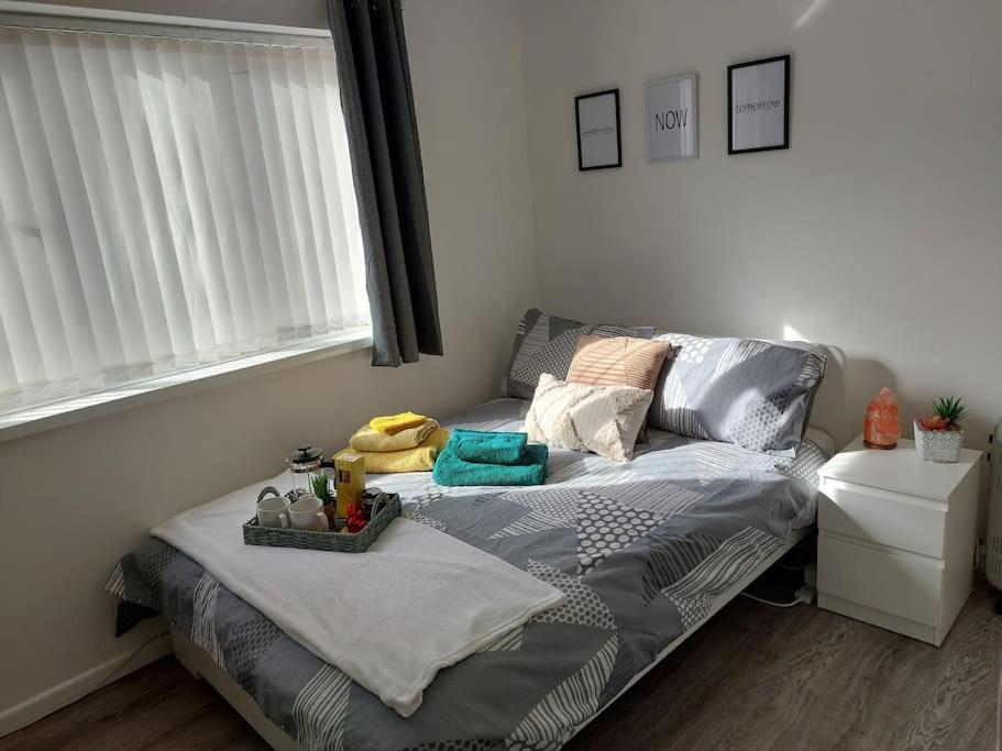 Comfortable 2 Bedroom House In Historic Apartment *