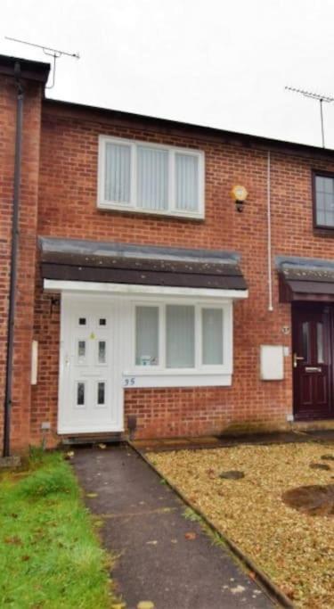 Comfortable 2 Bedroom House In Historic Exeter