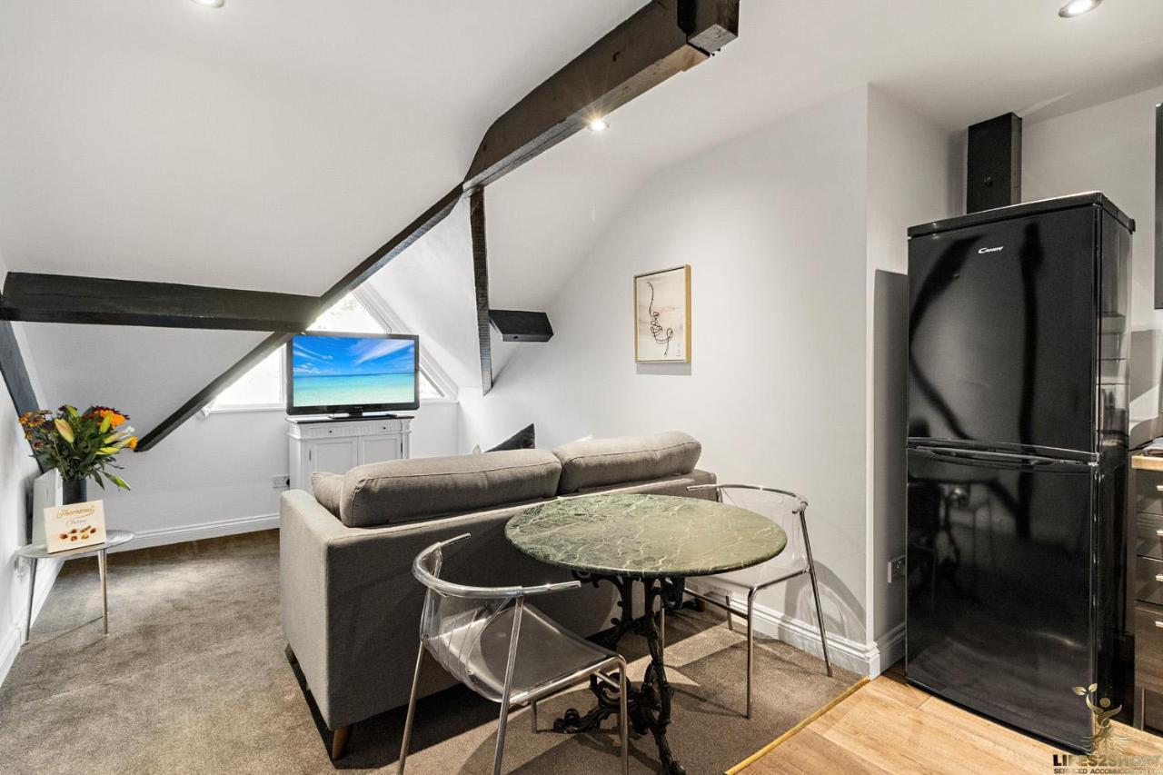 3a St Anne's Well Brewery Centre, Parking Apartment Exeter