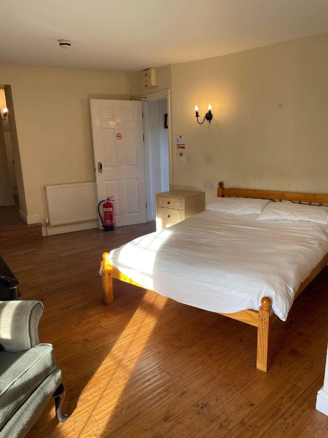 Acomodação com café da manhã  Stowey Arms Exeter