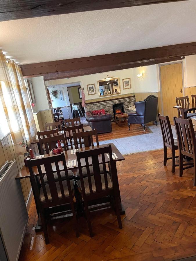 Stowey Arms Acomodação com café da manhã 