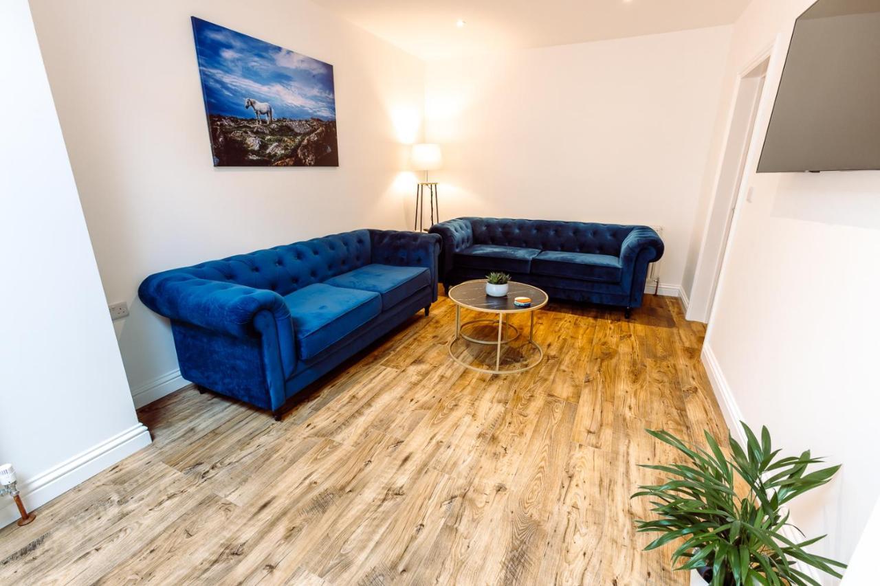 Holiday home Chute House 4 Bed House Private Garden Ccenter Exeter