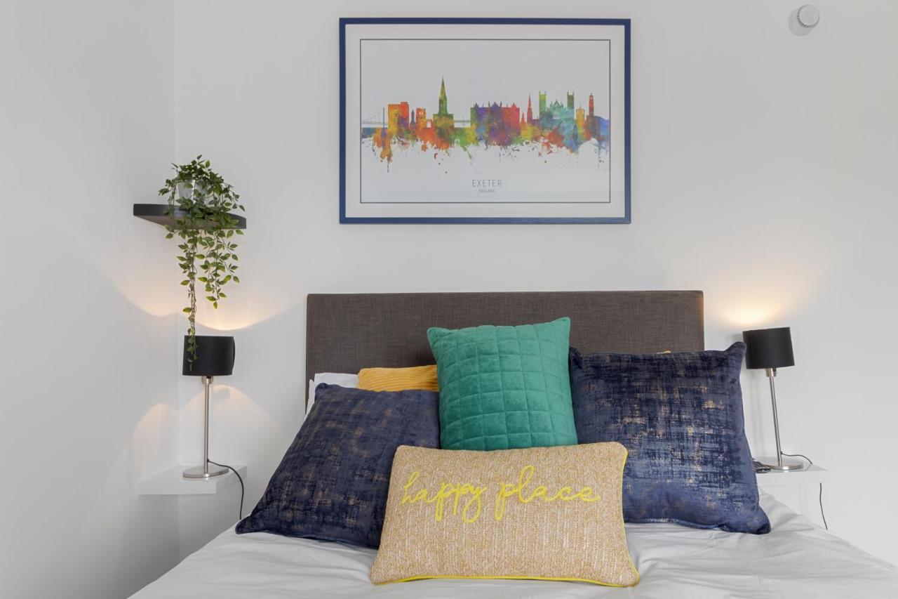Centre Stoop Apartment *