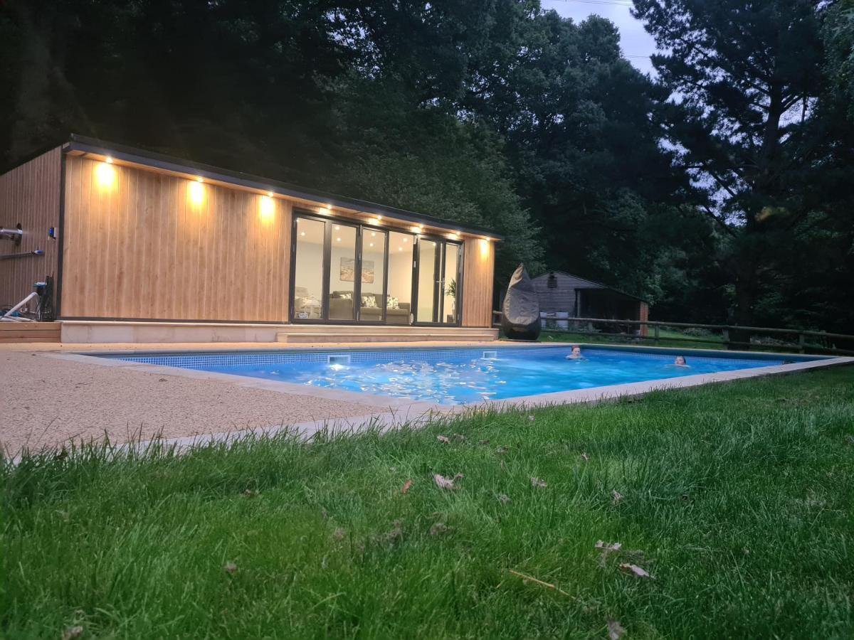 Osbornes House Near With Swimming Pool Exeter