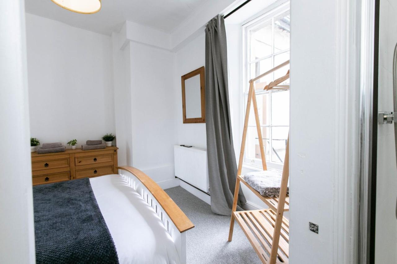 Apartment Peaceful Apartment, Private Parking, Long Prices, Close To Uni, Hosp, Centre Exeter