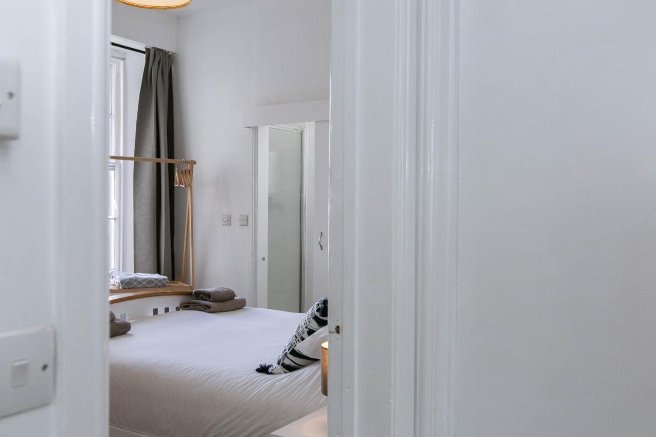 Apartment Peaceful Apartment, Private Parking, Long Prices, Close To Uni, Hosp, Centre