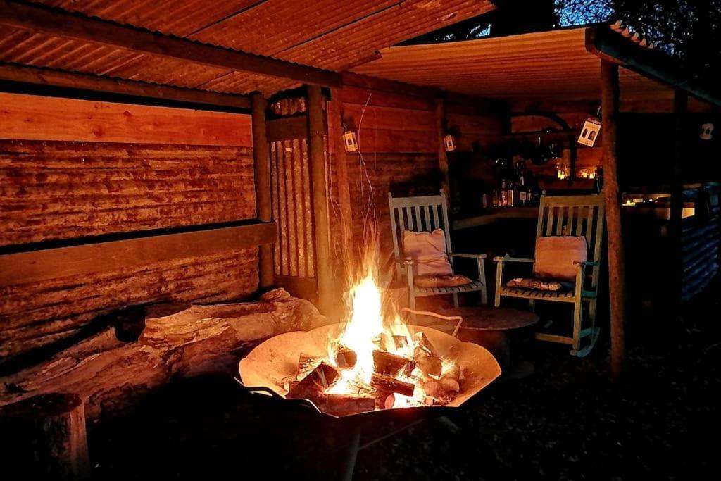 Penn Bergeyn Shepherd's Huts Apartment Exeter