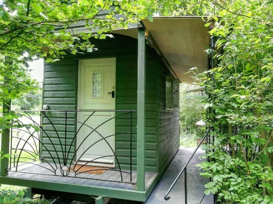Apartment Penn Bergeyn Shepherd's Huts *