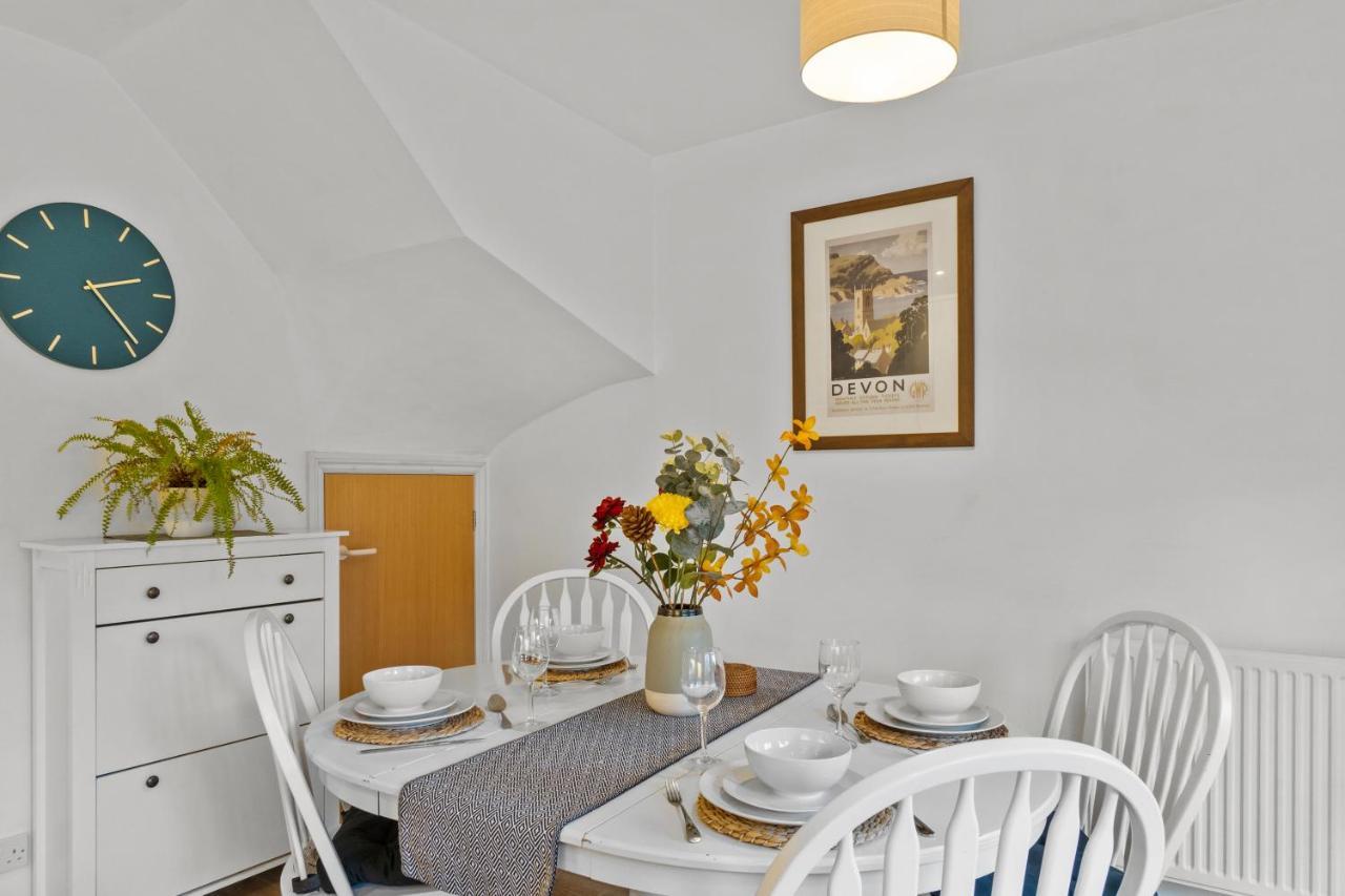 Free Parking Near Shelly Apartamento Exeter