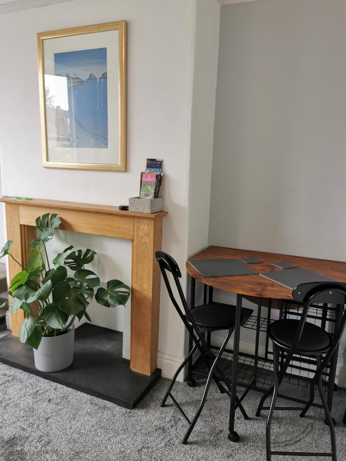 Cosy One Bedroom Apartment *