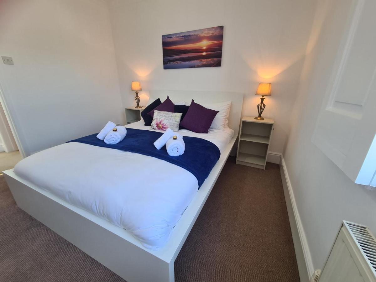 Appartement Cosy For Work Or Leisure, Rd&e 20min Walk, Easy Access To City Centre