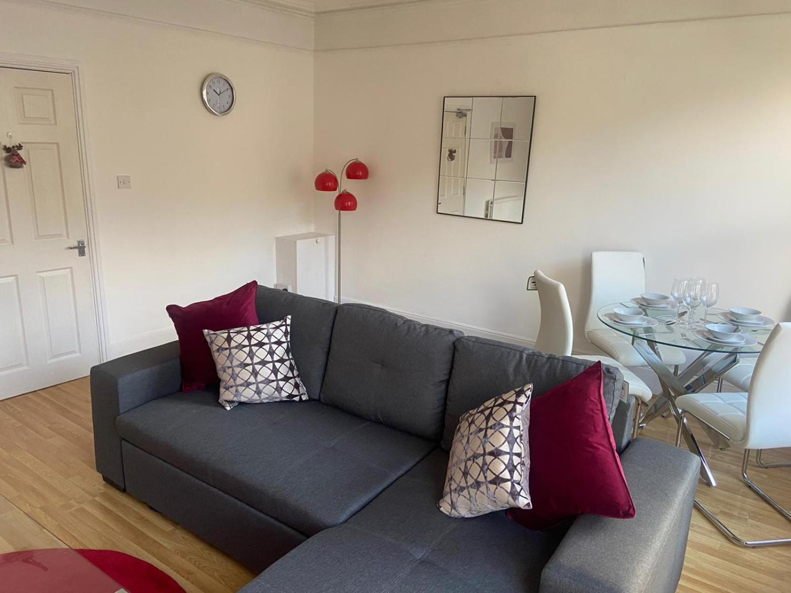 Raleigh Ff&tf - 1 Bed Georgian Flat In The Centre Of Exeter, Free Parking With Wifi Exeter