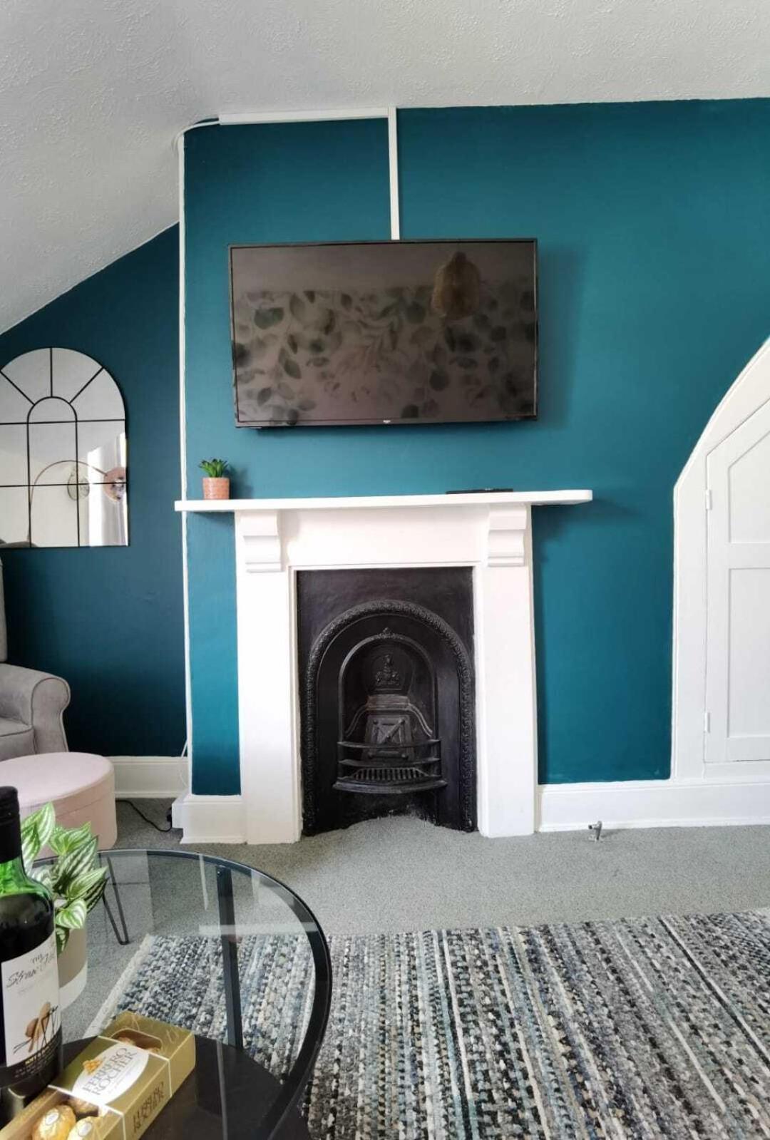 Raleigh Ff&tf - 1 Bed Georgian Flat In The Centre Of Exeter, Free Parking With Wifi *