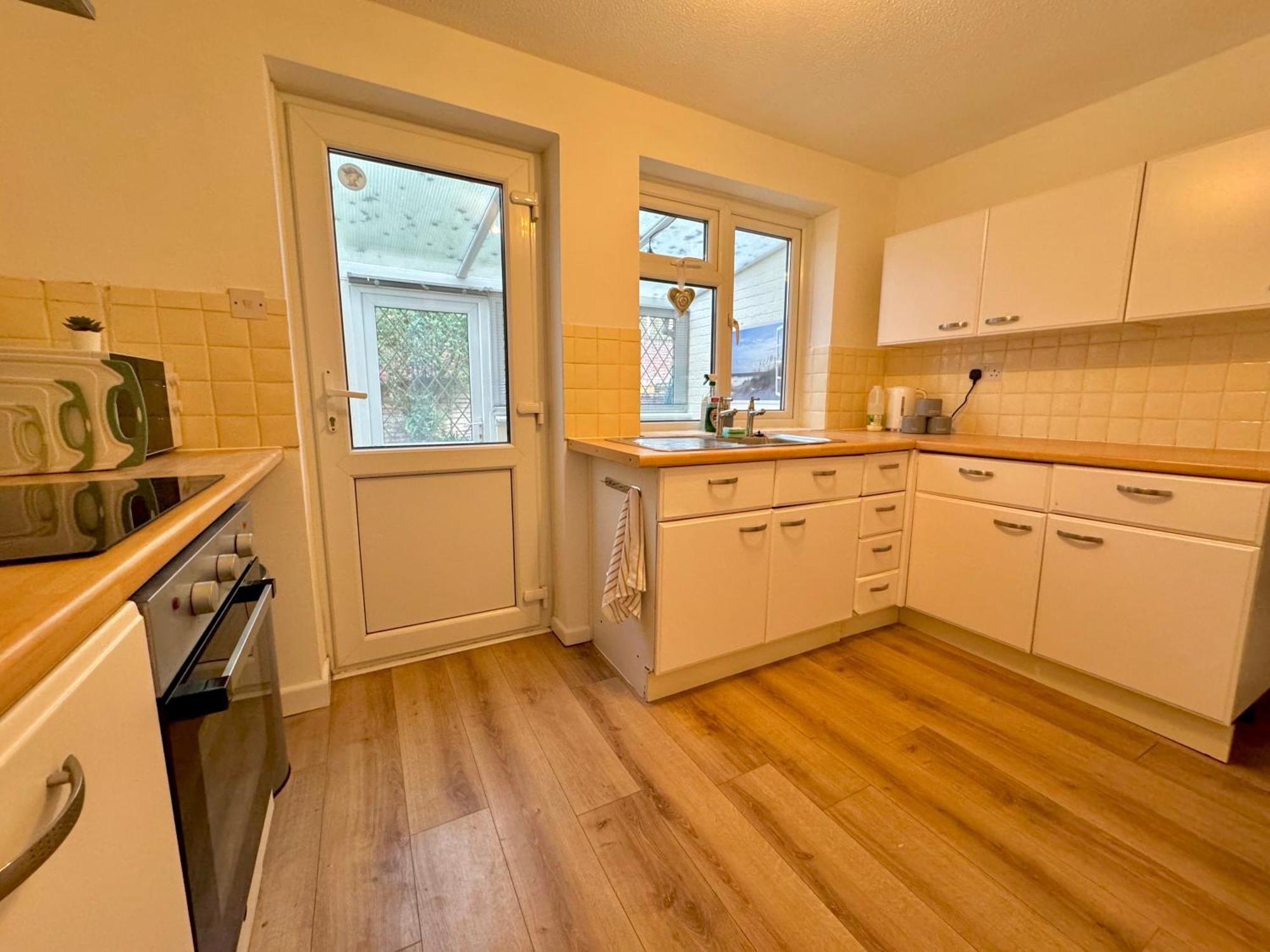 Cosy With Parking Close To Centre Exeter