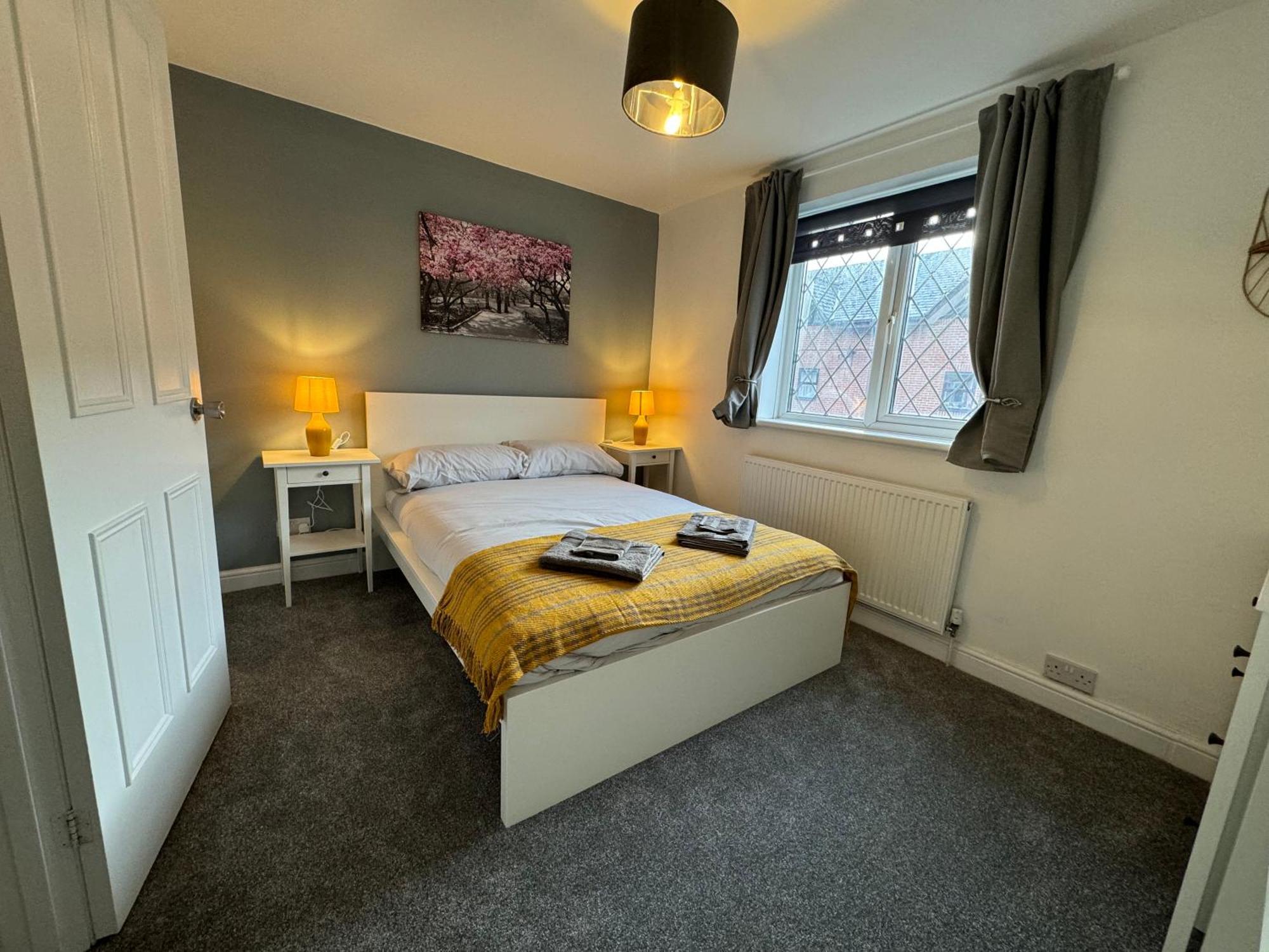 Cosy With Parking Close To Centre Holiday home