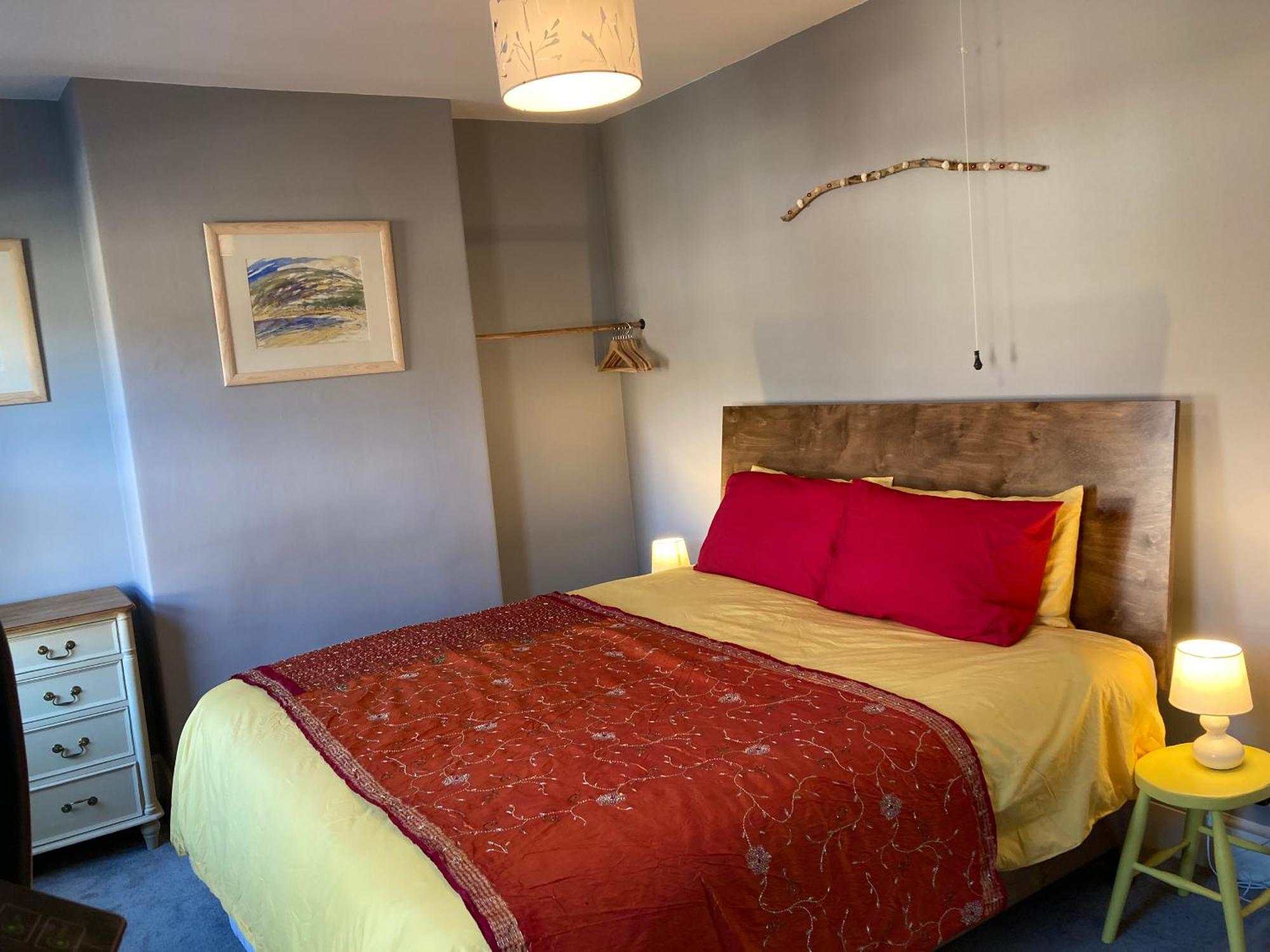 Apartment 3 Bedroom Victorian House Close To Centre Exeter