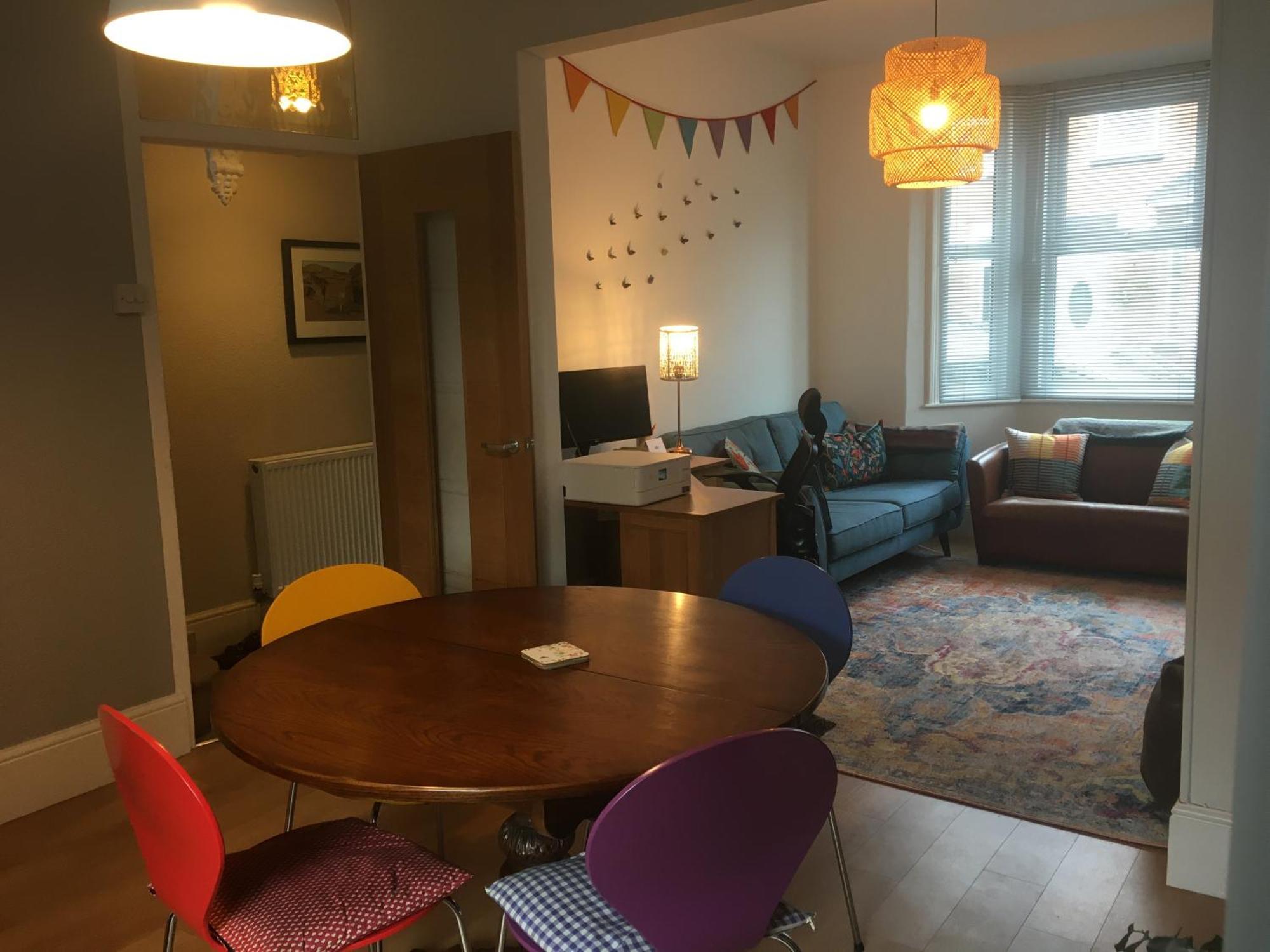 3 Bedroom Victorian House Close To Centre Apartment