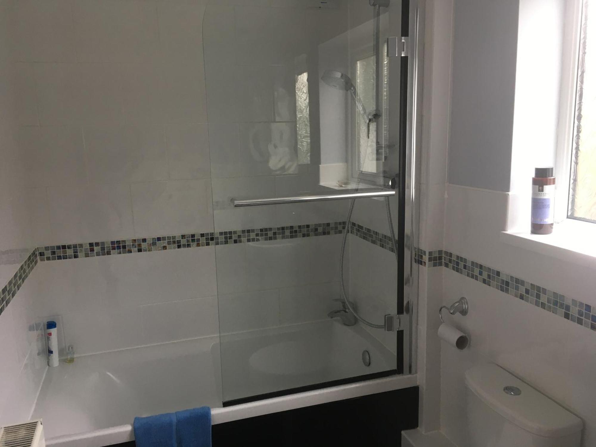 3 Bedroom Victorian House Close To Centre Apartment *