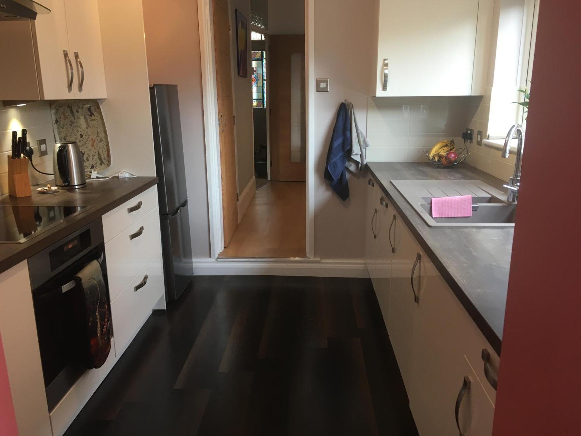Apartment 3 Bedroom Victorian House Close To Centre