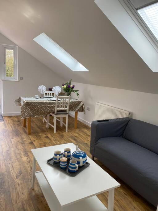 Appartement The Shippon, Self-contained Annexe, Whimple, Devon *