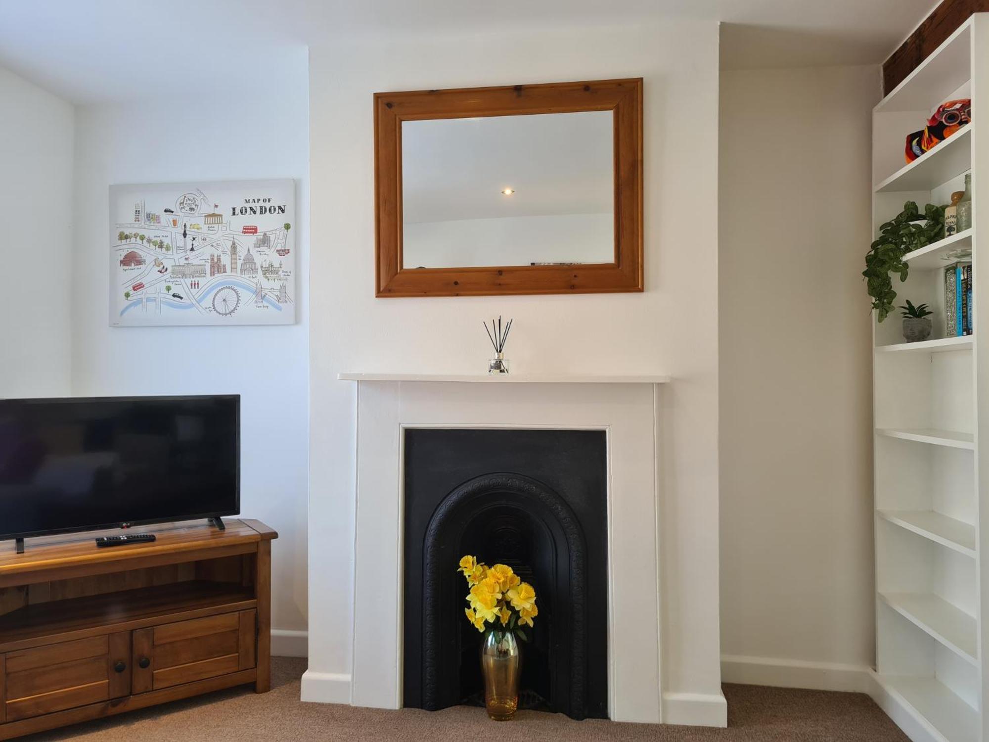 Cosy For Work Or Leisure, Rd&e 20min Walk, Easy Access To City Centre