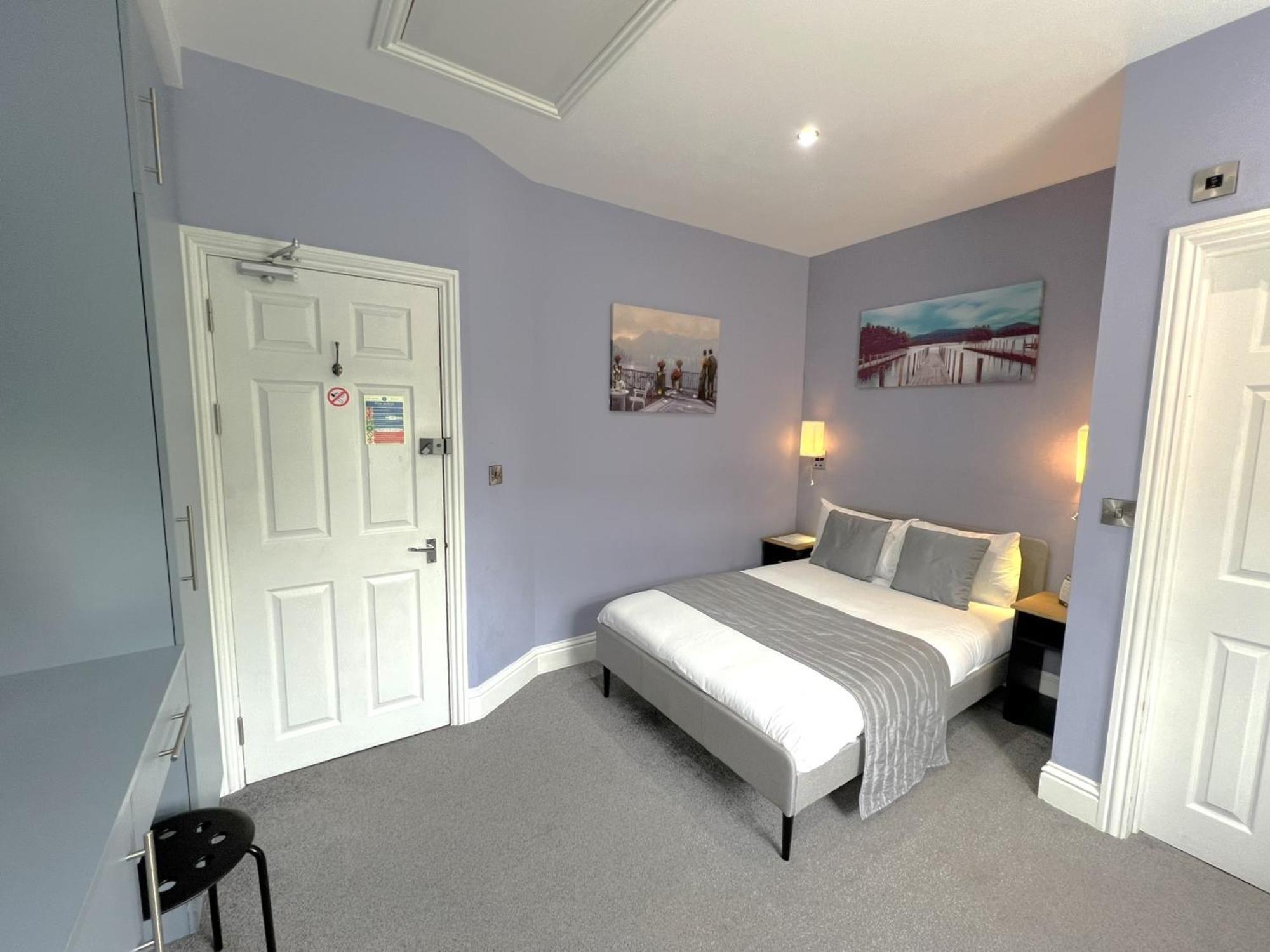 Guest house Melbury & Exeter