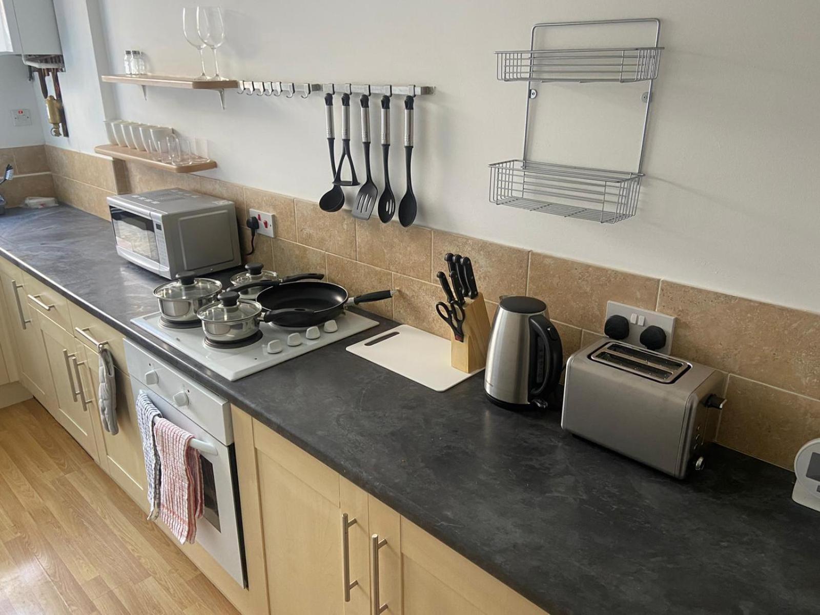 Apartment Raleigh Ff&tf - 1 Bed Georgian Flat In The Centre Of Exeter, Free Parking With Wifi