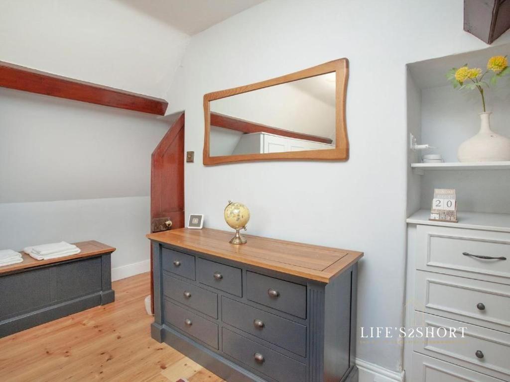 Bury Meadow Apartment