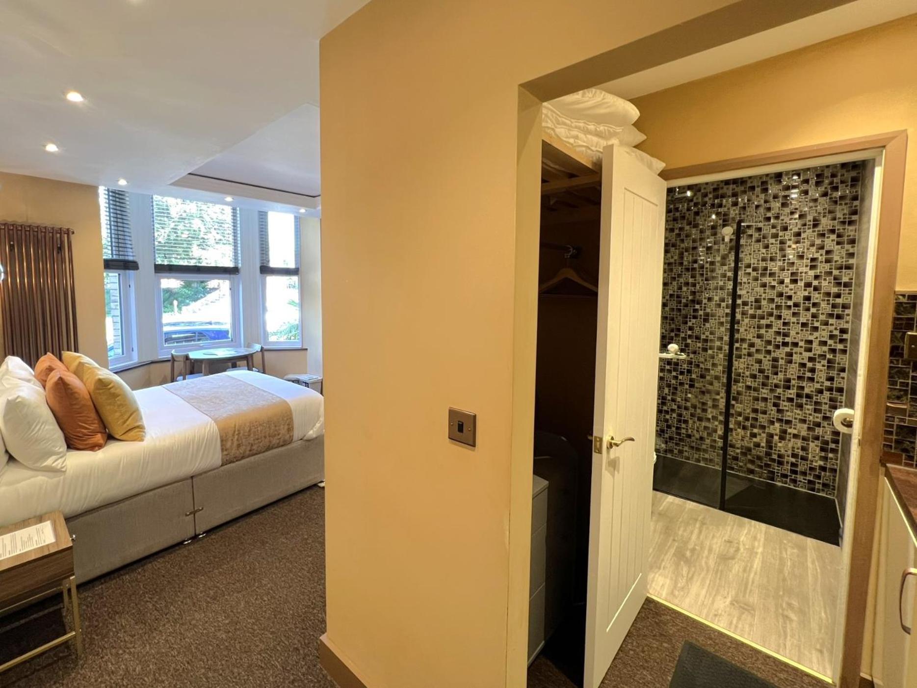 Melbury & Guest house Exeter