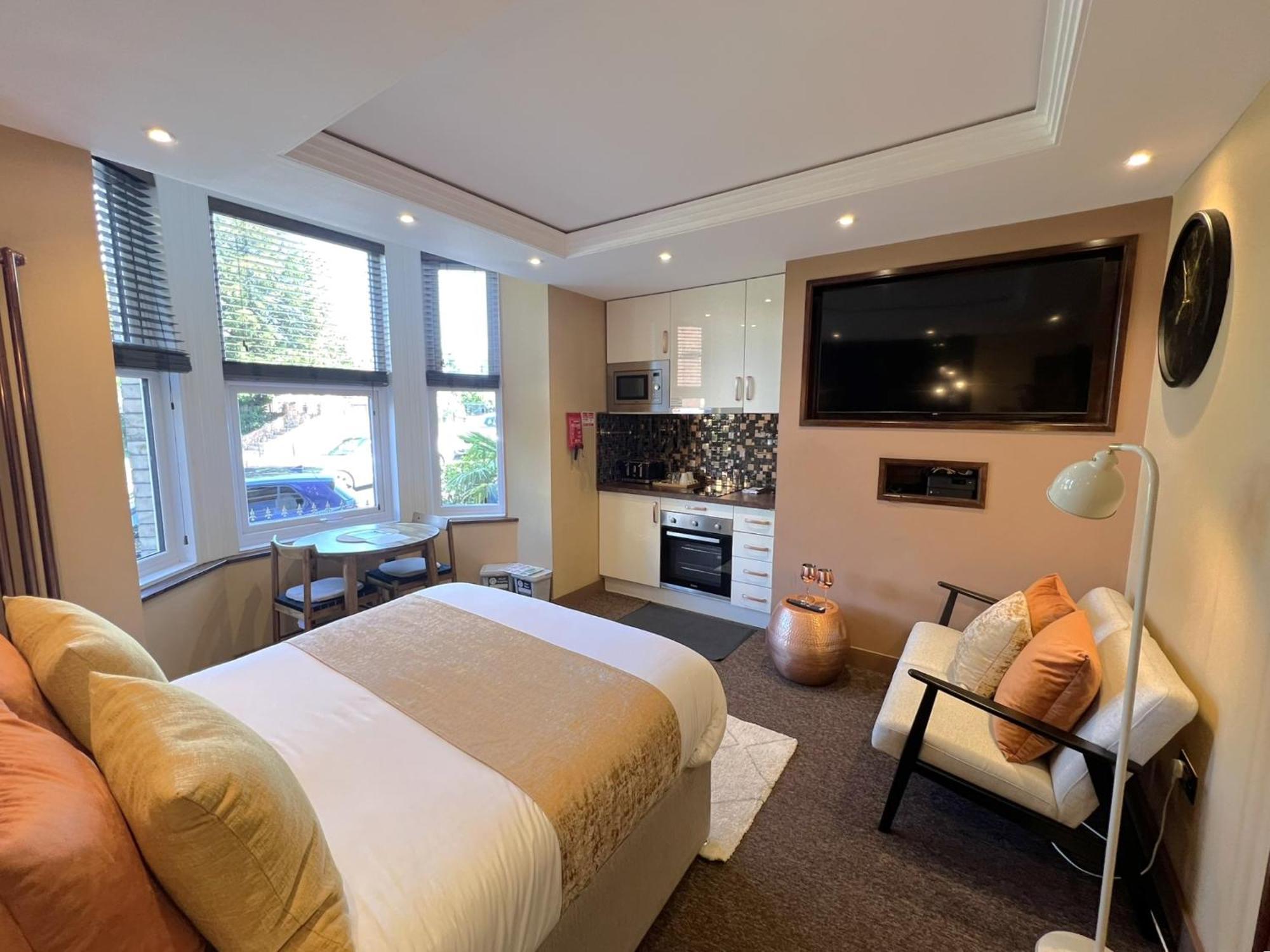 Guest house Melbury & Exeter