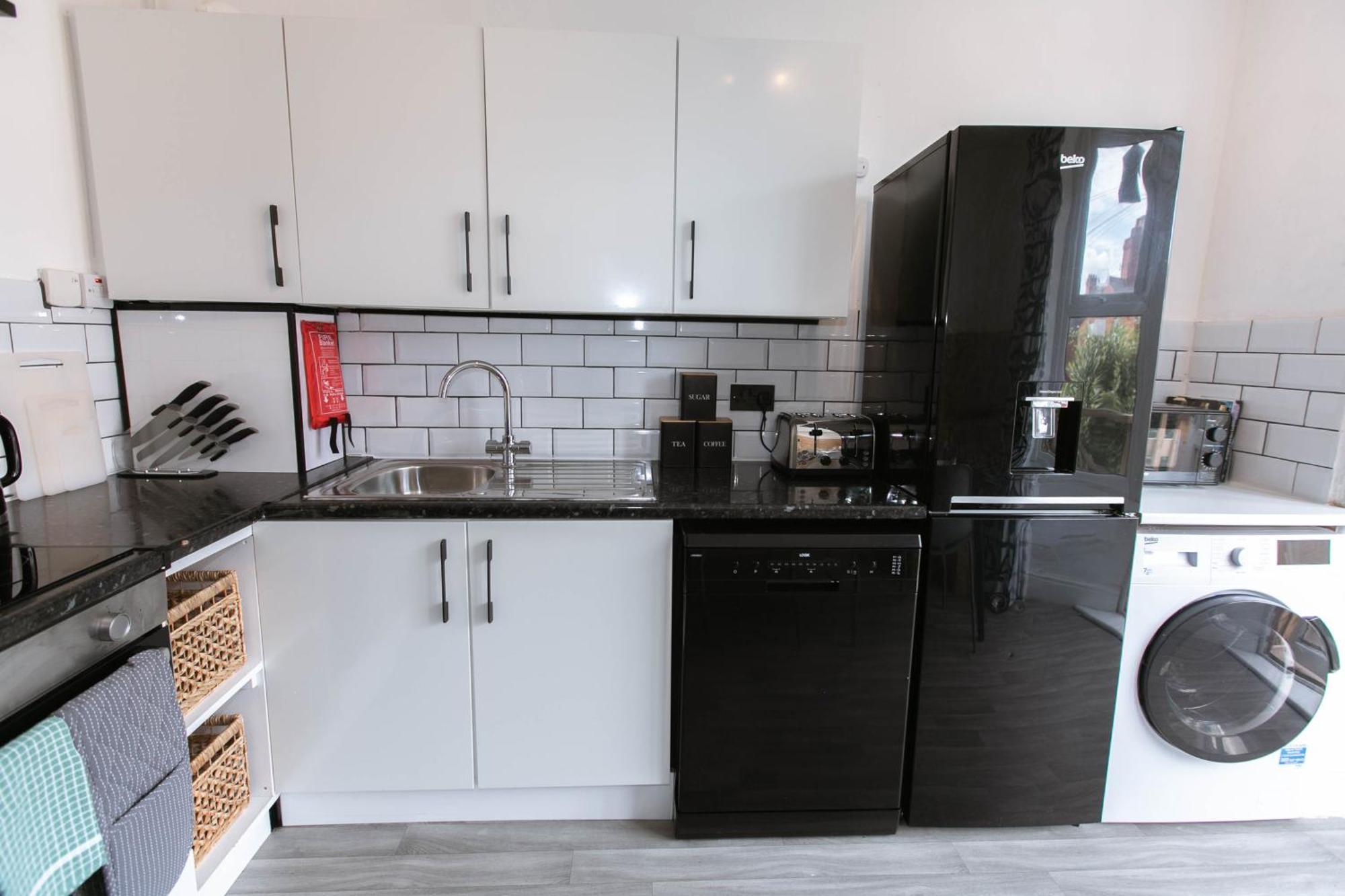 Sleeps 6, Parking, Smart Tv, Garden, Contact For Discounted Prices Apartment Exeter