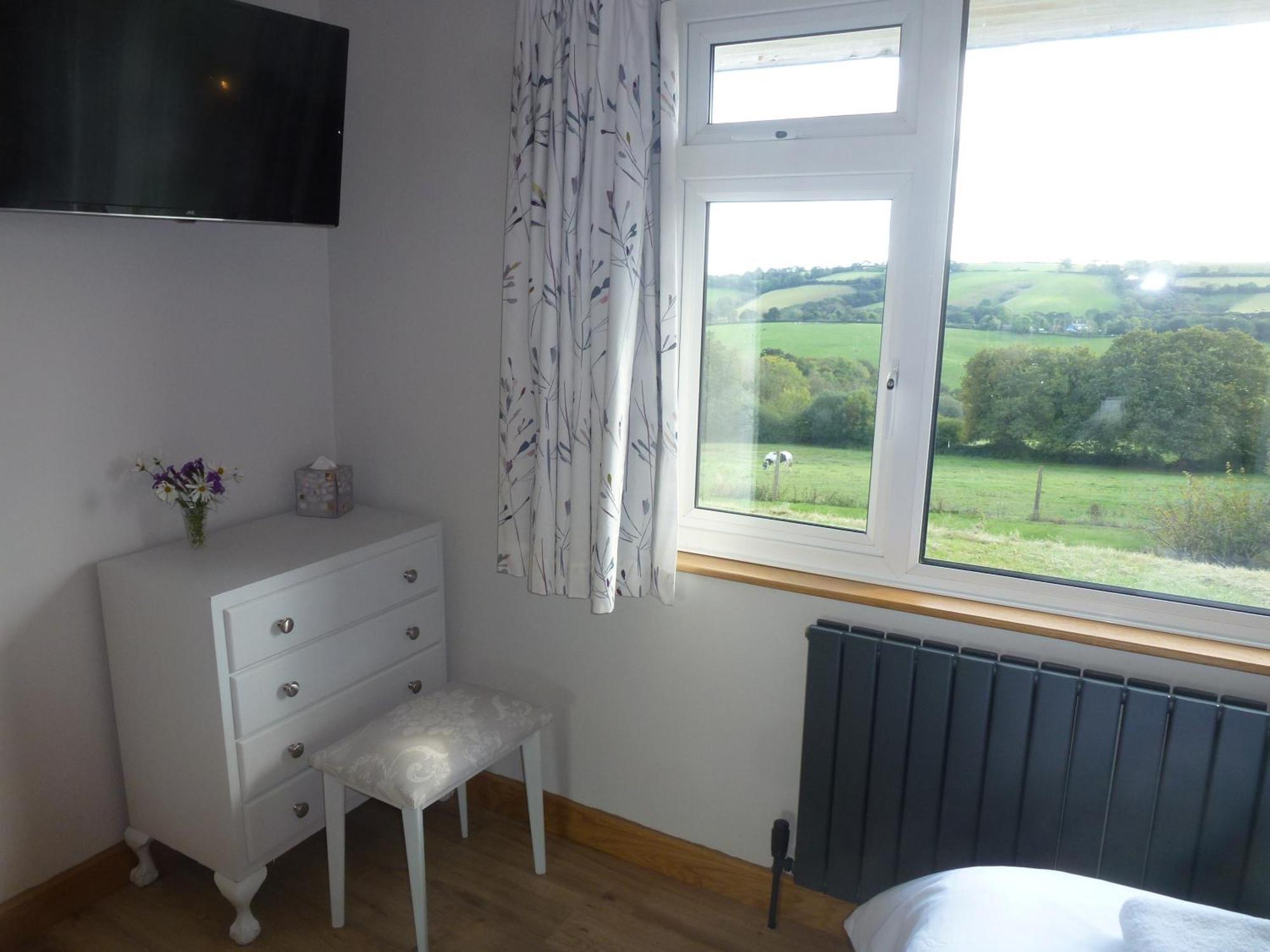 Briardene - Devon Countryside - Sleeps 6 Holiday home *