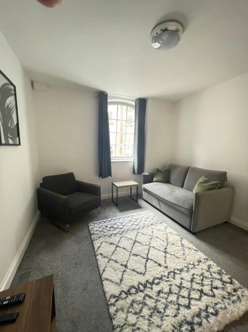 2 The Courtyard - For Business, Leisure Or Relocation Exeter