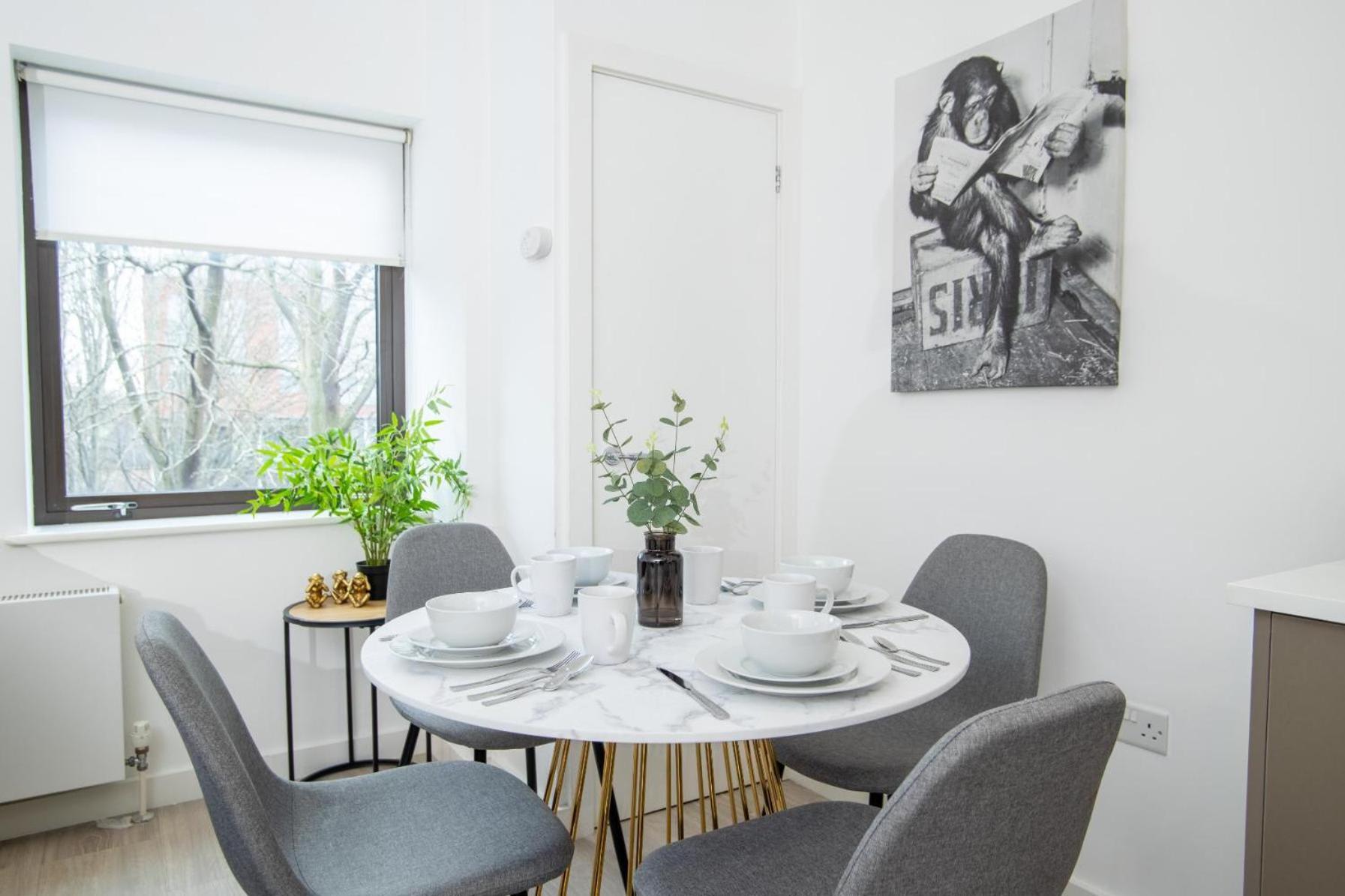 Apartment Two Bedroom In The Heart Of