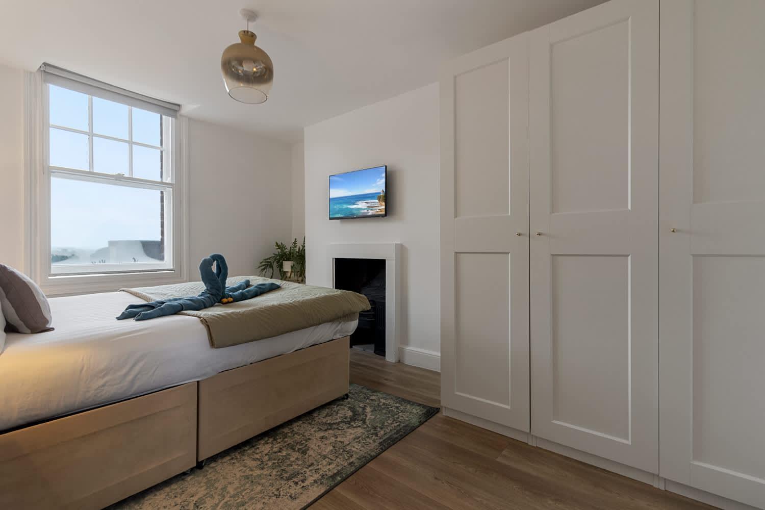 City Heights Sleeps 8 - Short Uk *