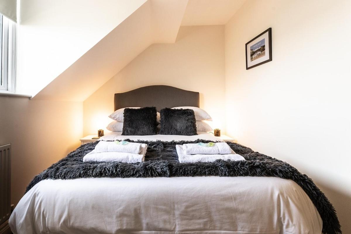 Holiday home Stylish Townhouse By The Quay With Parking Exeter