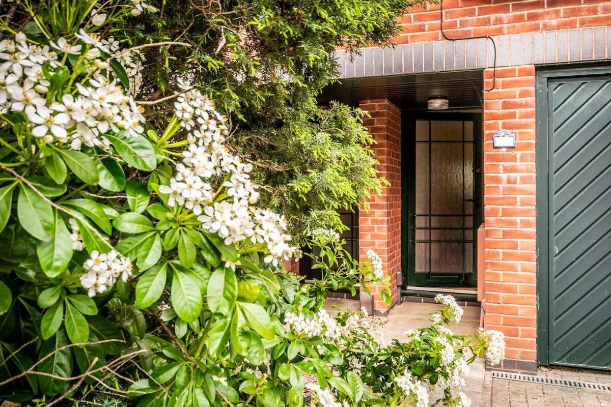 Stylish Townhouse By The Quay With Parking * Exeter