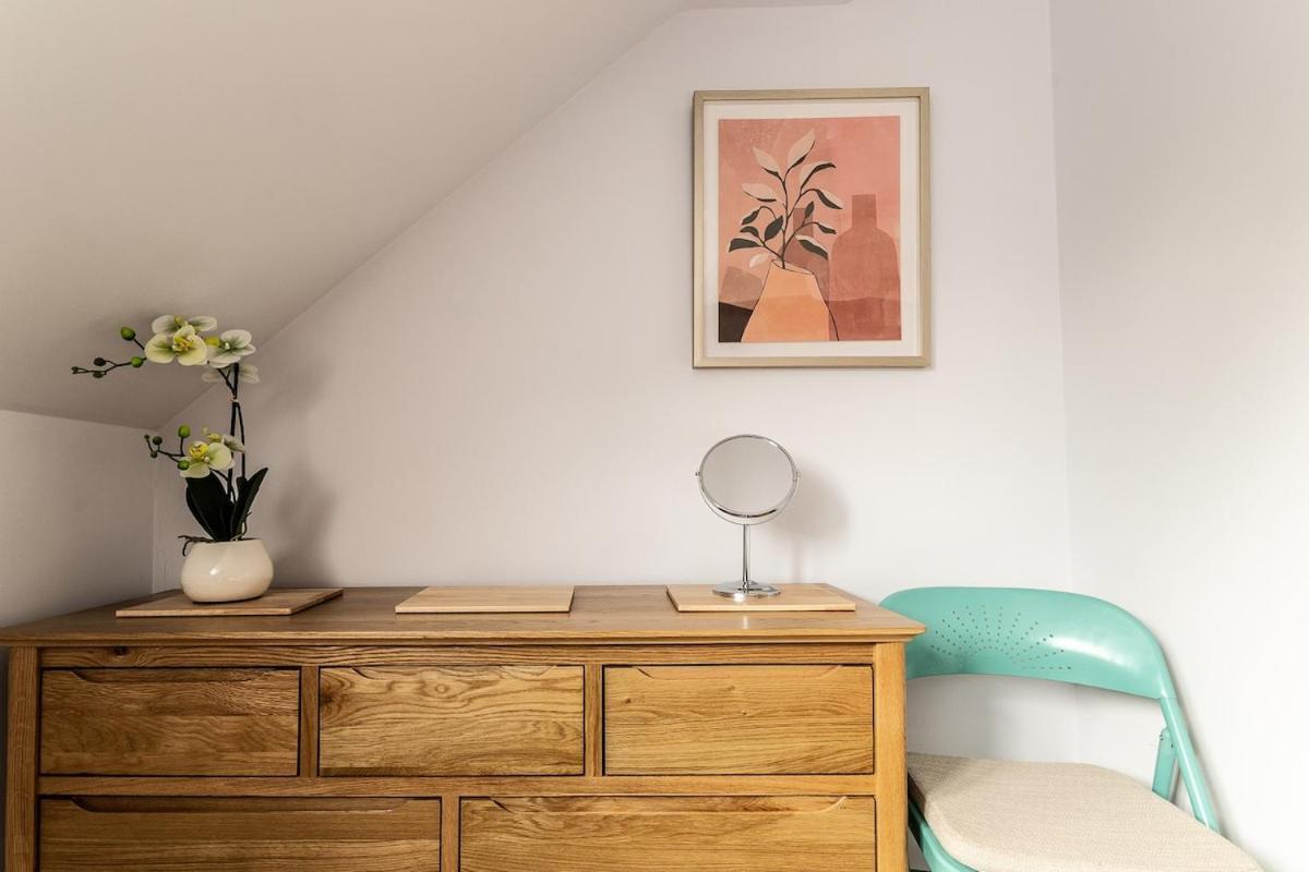 Holiday home Stylish Townhouse By The Quay With Parking Exeter