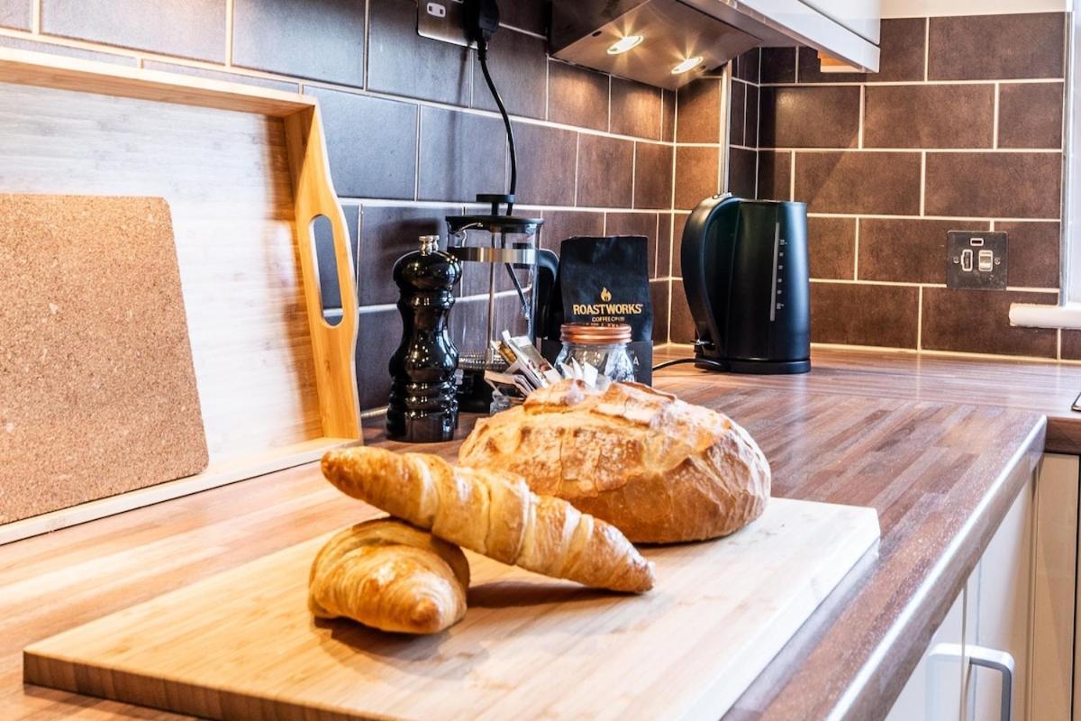 Holiday home Stylish Townhouse By The Quay With Parking Exeter