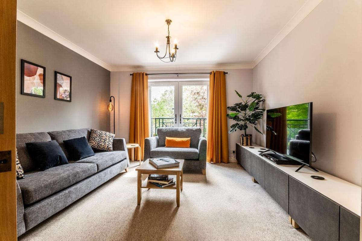 Stylish Townhouse By The Quay With Parking * Exeter