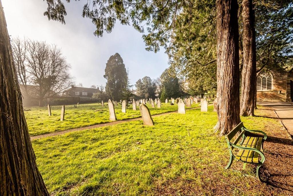 Charming Character In Cemetery Grounds Holiday home