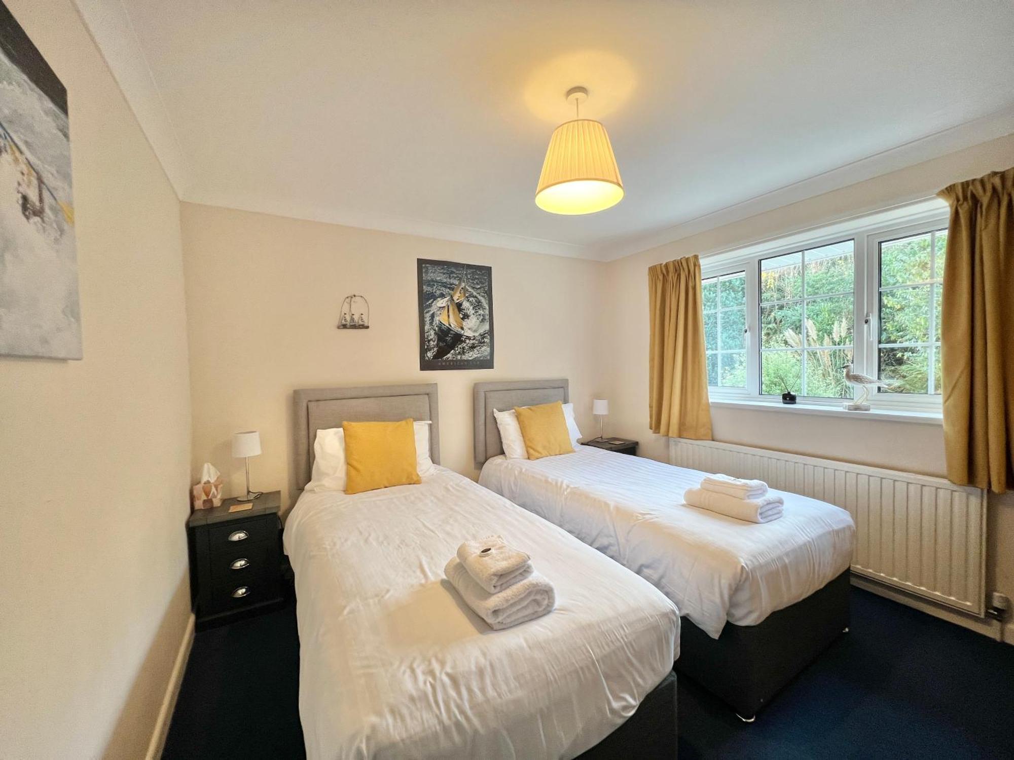 Casa de férias 4 Bed Retreat With Balcony & Estuary Views Exeter