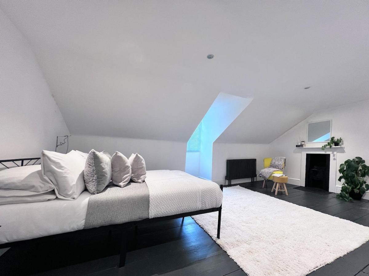 Holiday home Exquisite Period House, Heart Of Exeter, Parking *