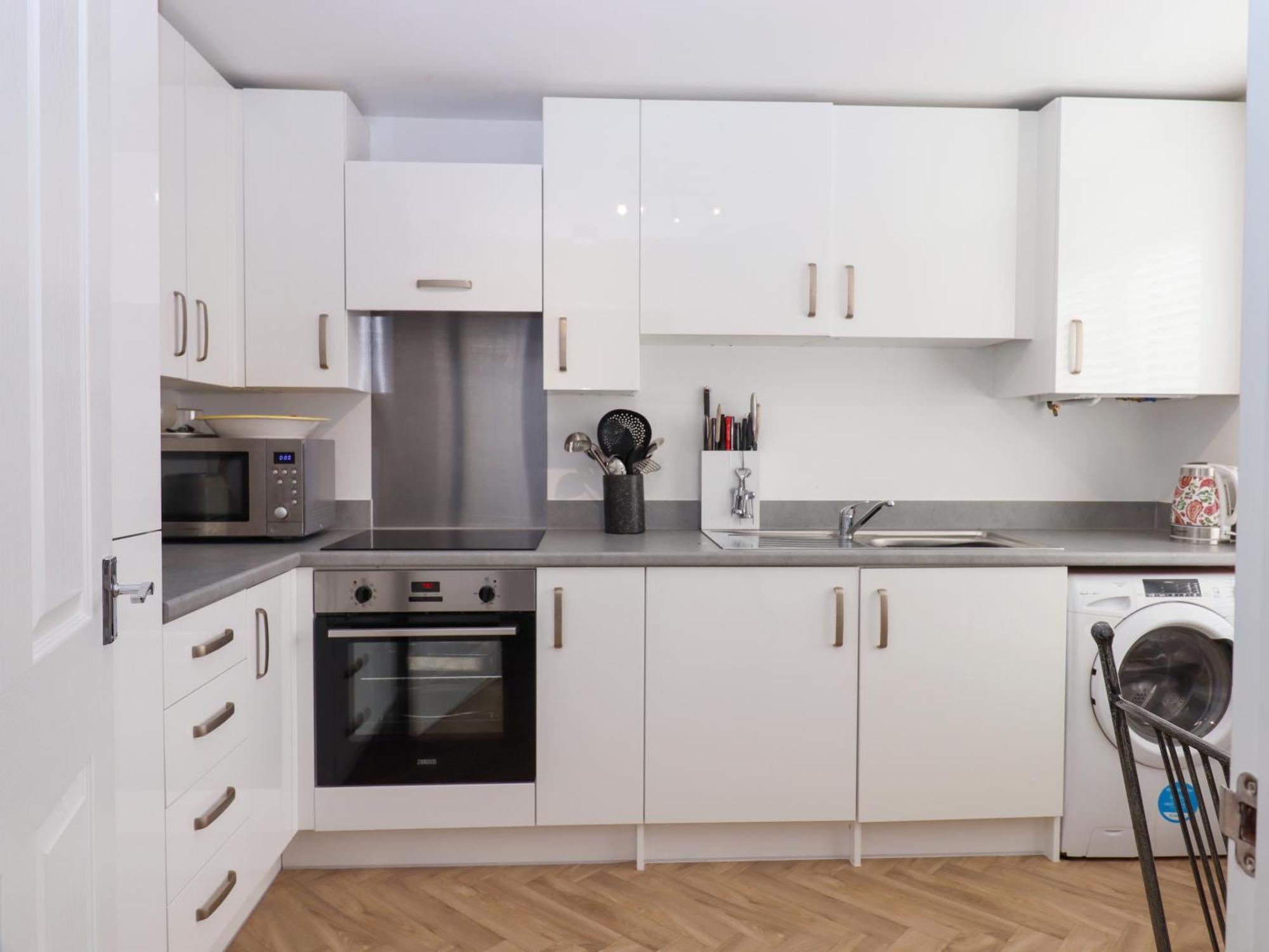 20 Marine Drive Exeter