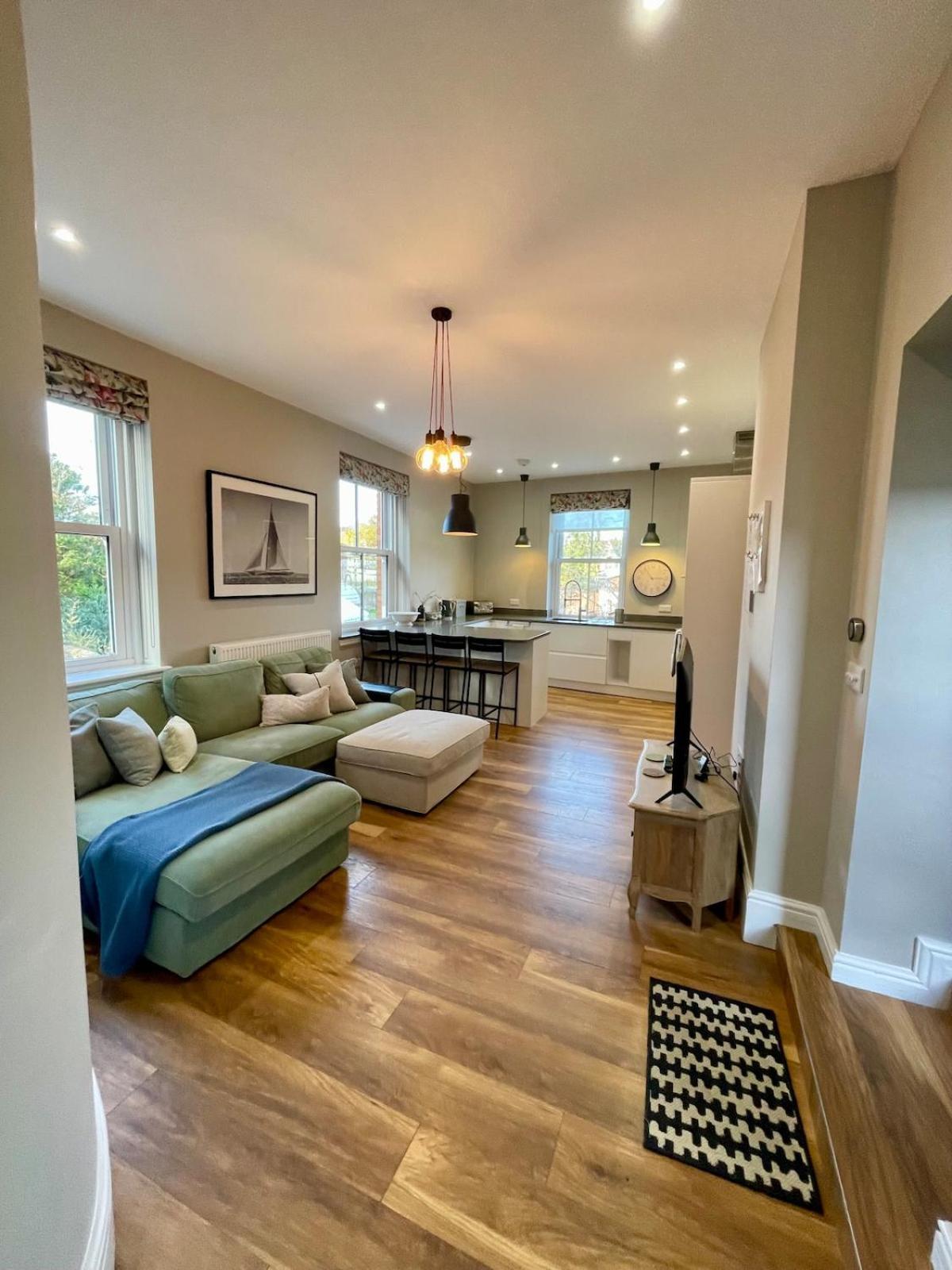 Apartment Nomi Homes - New - The Coffers - Budleigh Salterton - Exmouth - - Sleeps 4 Exeter