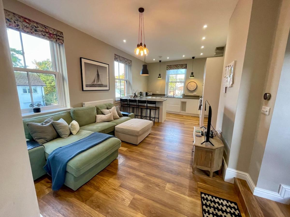 Nomi Homes - New - The Coffers - Budleigh Salterton - Exmouth - - Sleeps 4 *