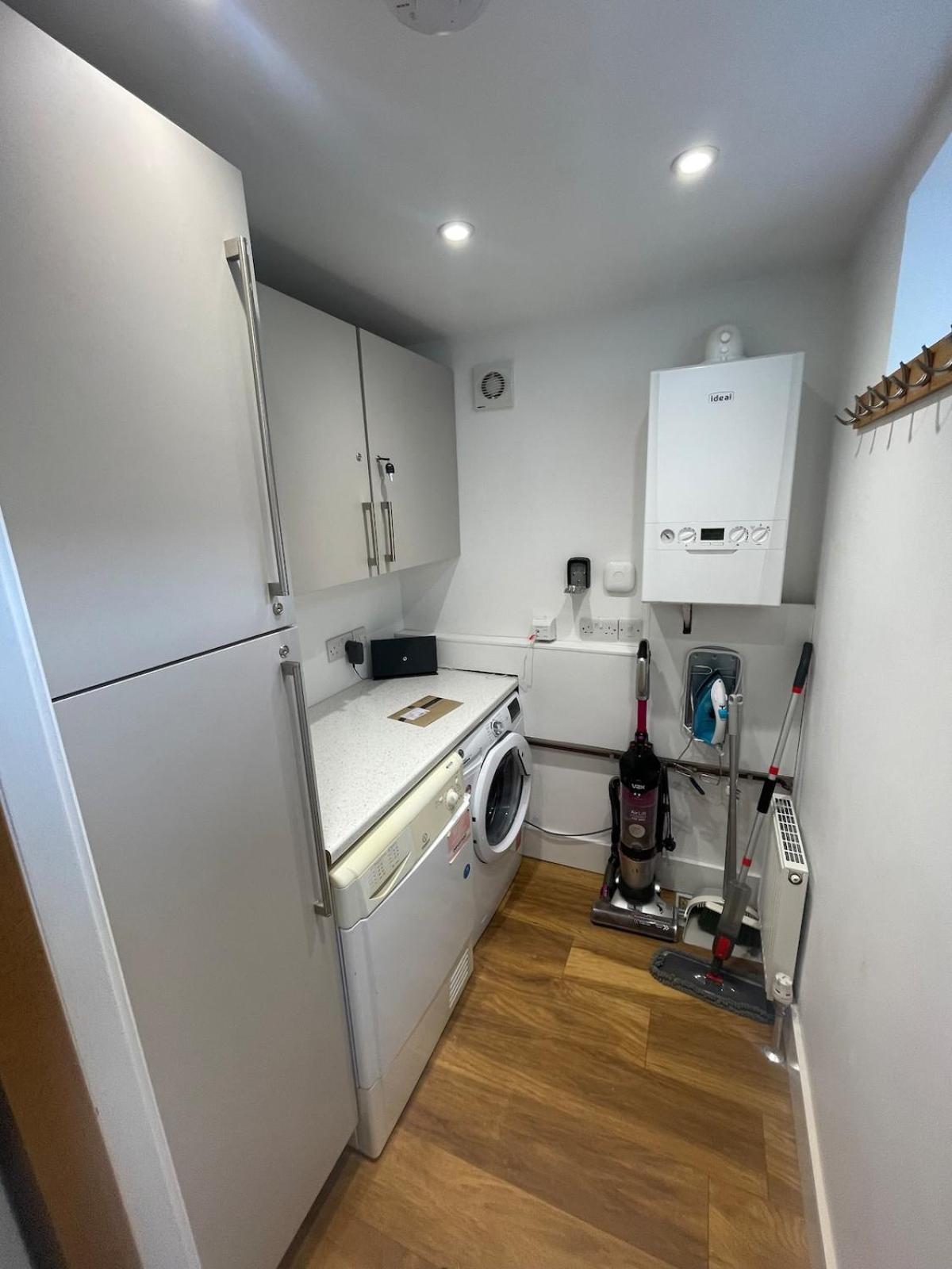 Nomi Homes - New - The Coffers - Budleigh Salterton - Exmouth - - Sleeps 4 Apartment *
