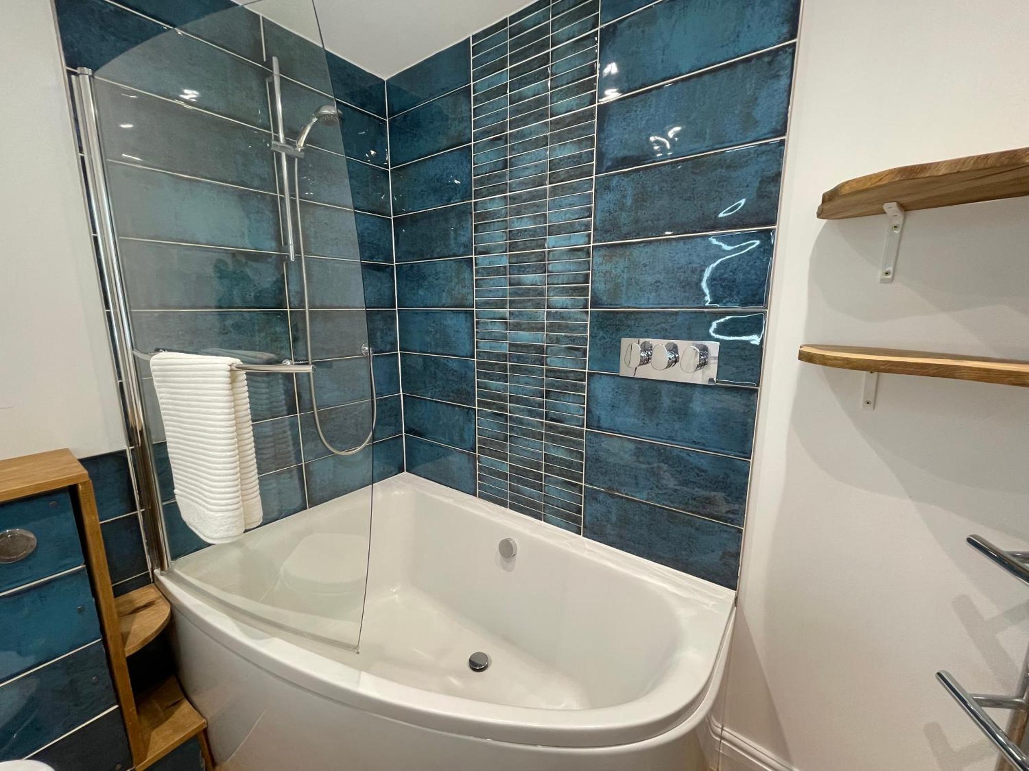 Nomi Homes - New - The Coffers - Budleigh Salterton - Exmouth - - Sleeps 4 Apartment